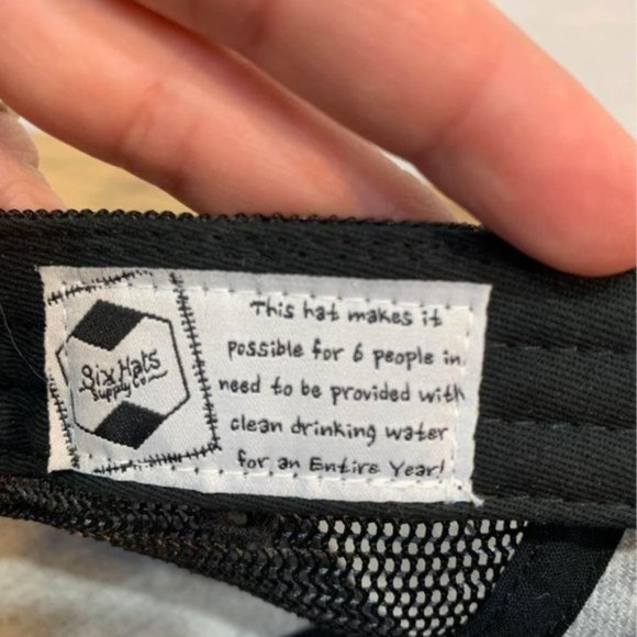 SIX hats flat brim hat. Gray/black. Adjustable. NWOT. Adult. - Picture 7 of 10